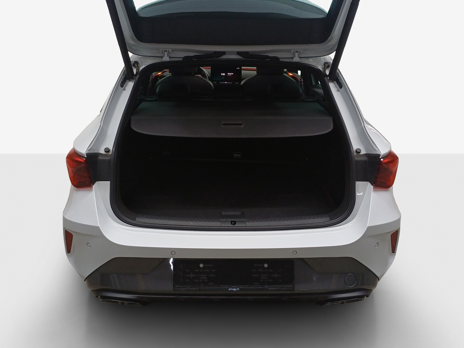 CUPRA LEON ST 1.5 eTSI DSG-image-12
