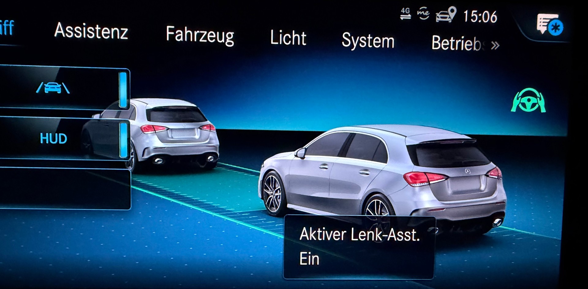 MERCEDES-BENZ A 35 AMG 4Matic Speedshift AMG-Sport-Paket Black II-image-24