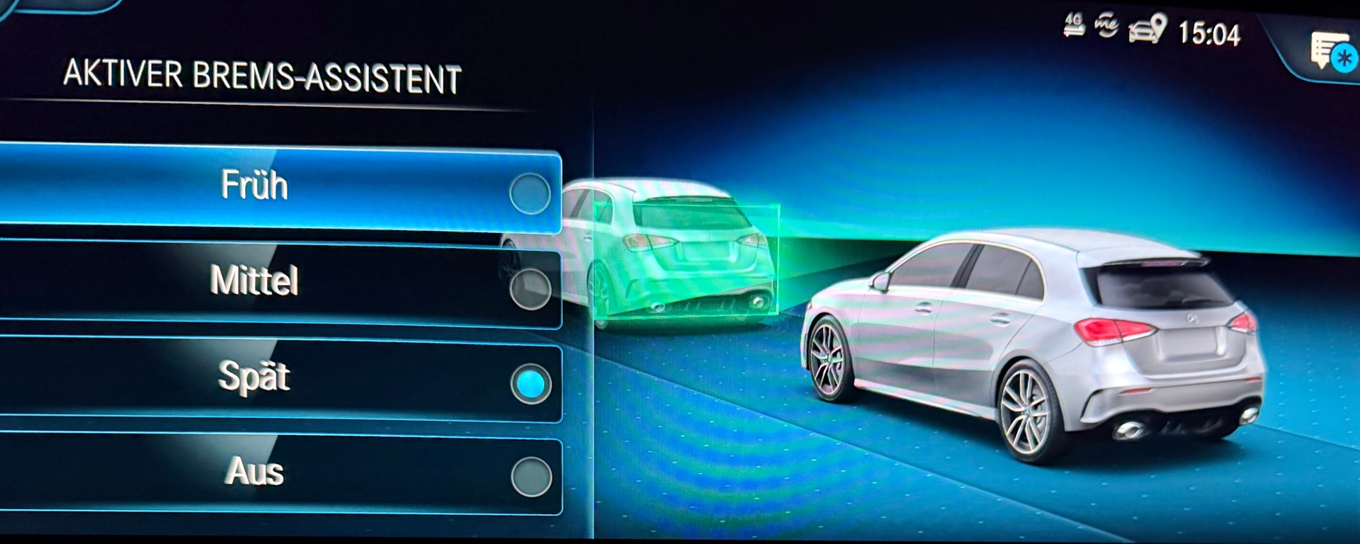 MERCEDES-BENZ A 35 AMG 4Matic Speedshift AMG-Sport-Paket Black II-image-15