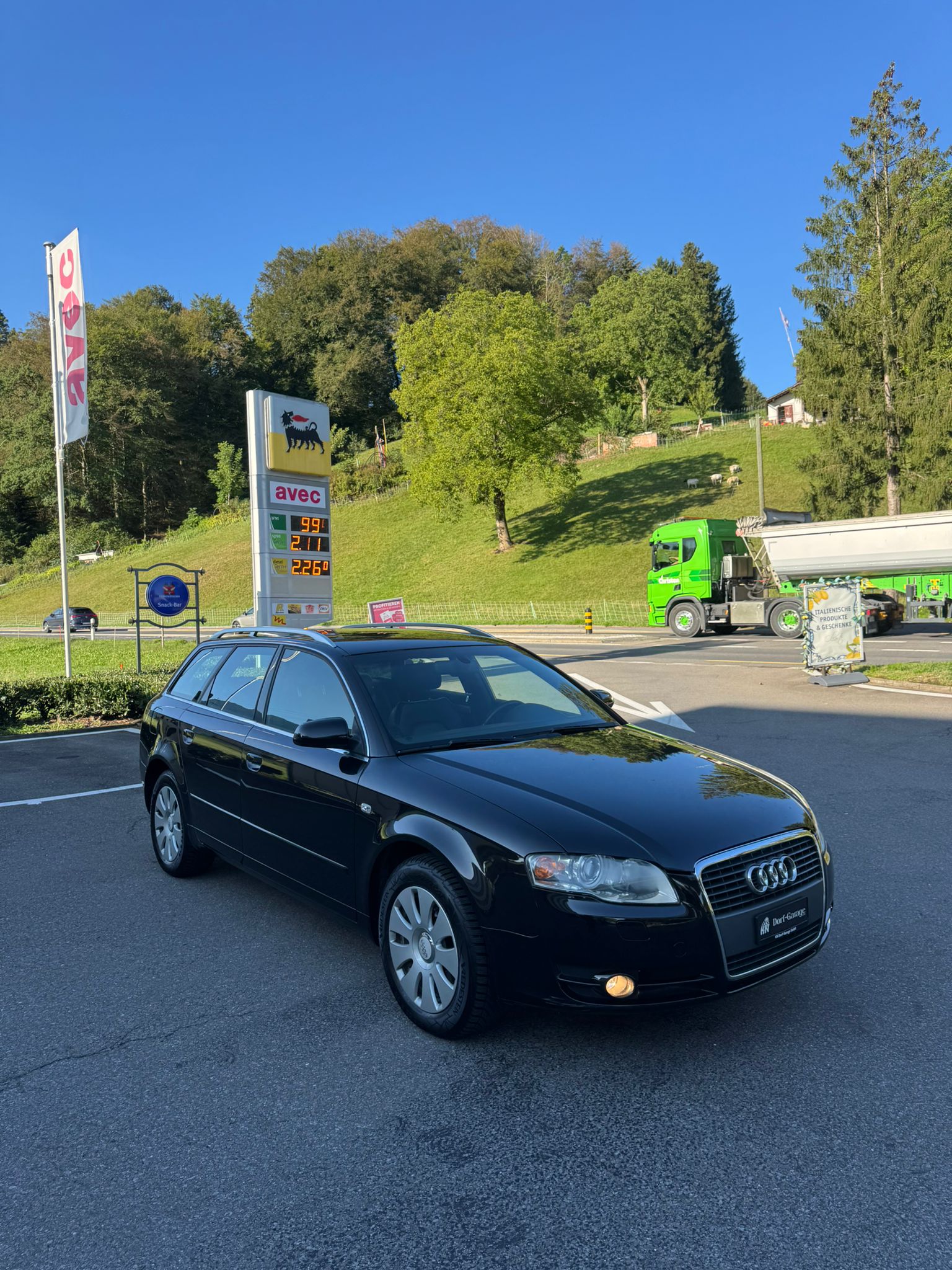 AUDI A4 Avant 2.0 Turbo FSI quattro-image-0