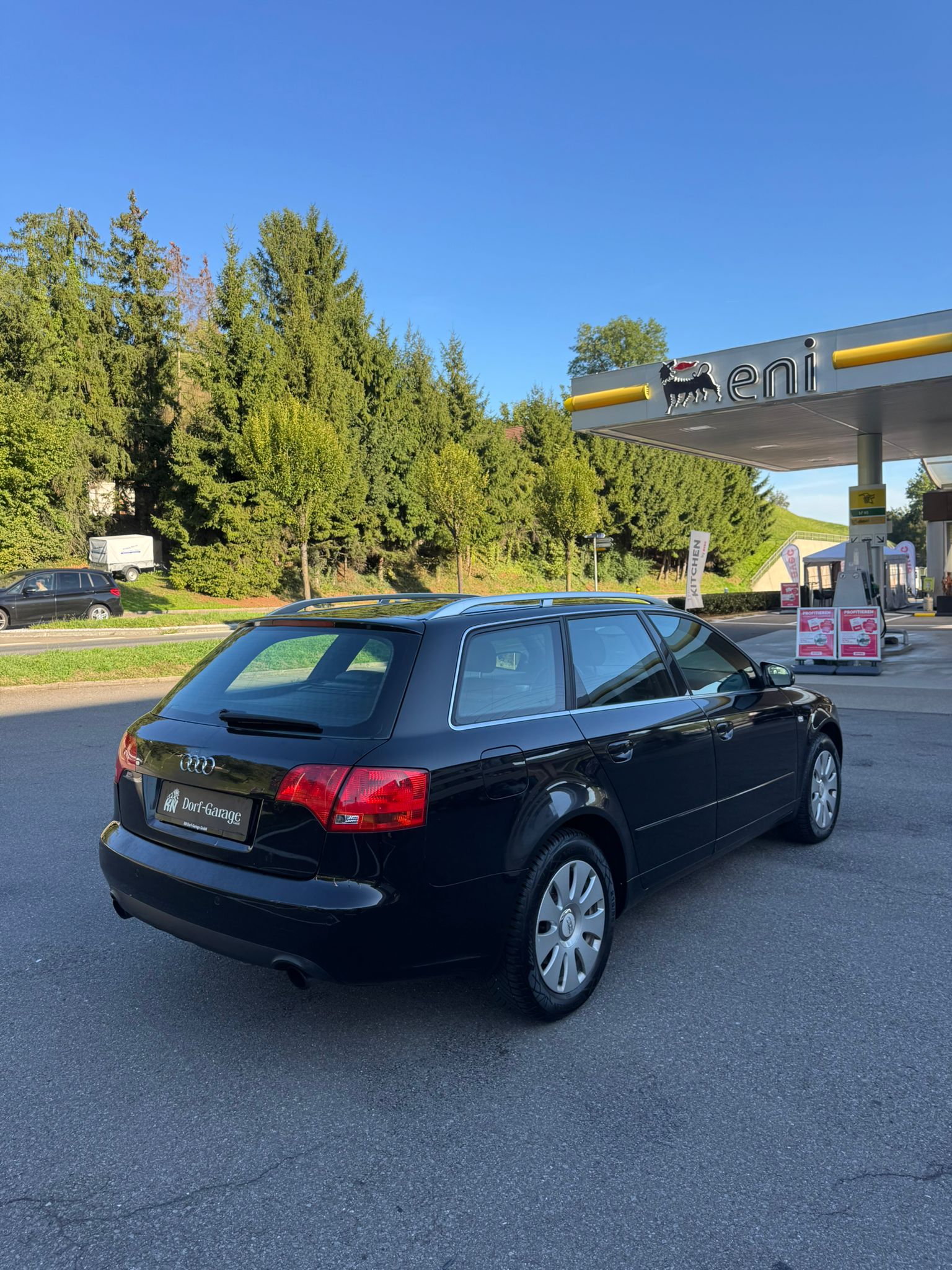 AUDI A4 Avant 2.0 Turbo FSI quattro-image-6