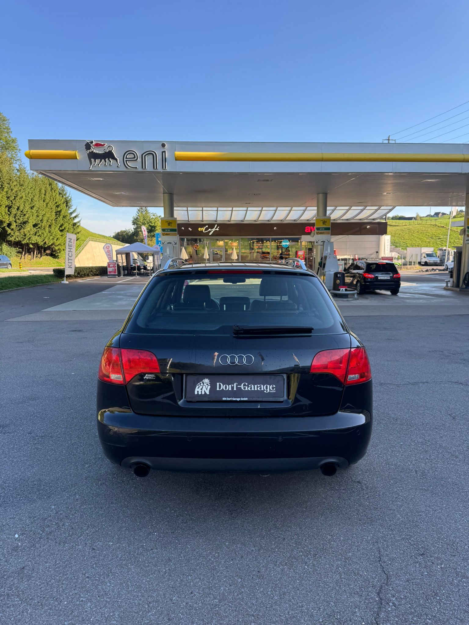 AUDI A4 Avant 2.0 Turbo FSI quattro-image-5