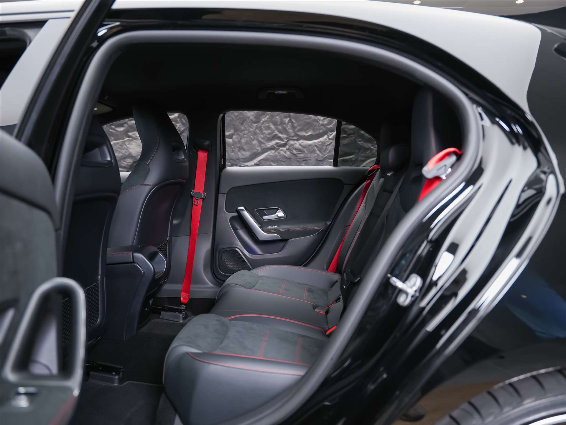 MERCEDES-BENZ A 35 AMG 4Matic 8G-DCT *Facelift*20" Felgen*Aeropaket*-image-11