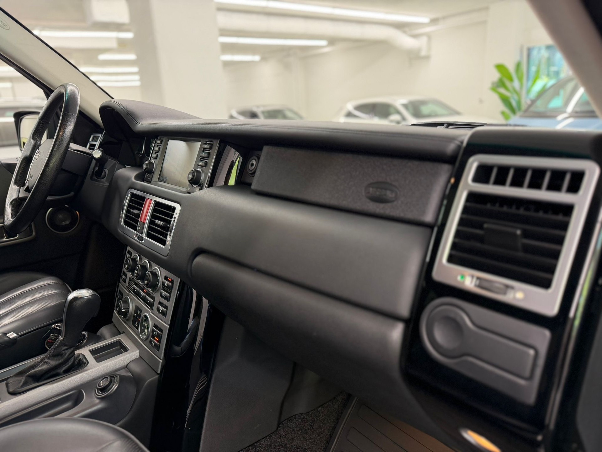 LAND ROVER Range Rover 4.2 V8 SC SUPERCHARGED-image-27