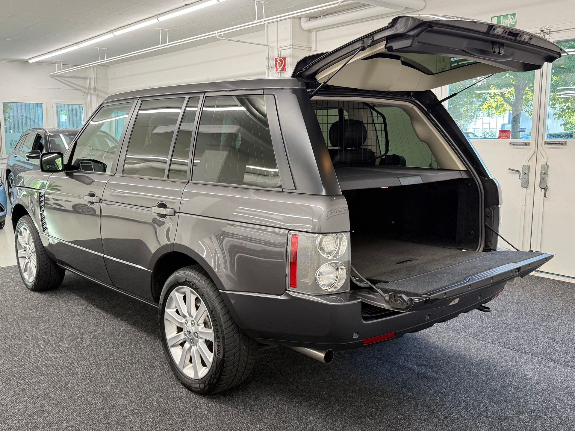 LAND ROVER Range Rover 4.2 V8 SC SUPERCHARGED-image-9