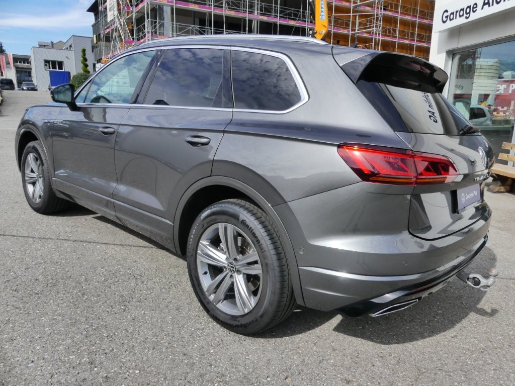 VW Touareg 3.0 TDI R Line Tiptronic-showroom-element-1