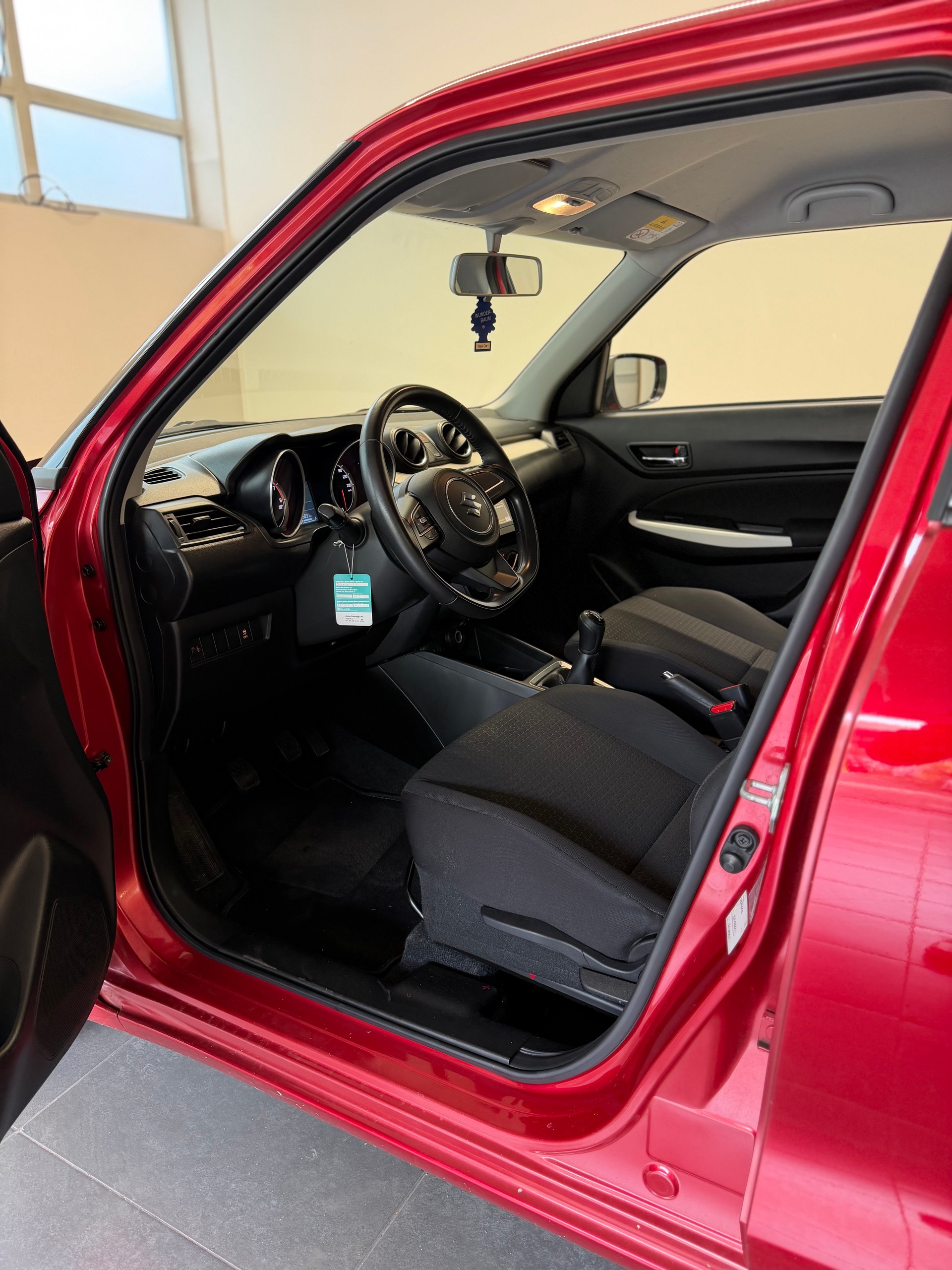 SUZUKI Swift 1.2i Compact+ Allgrip 4x4-image-4