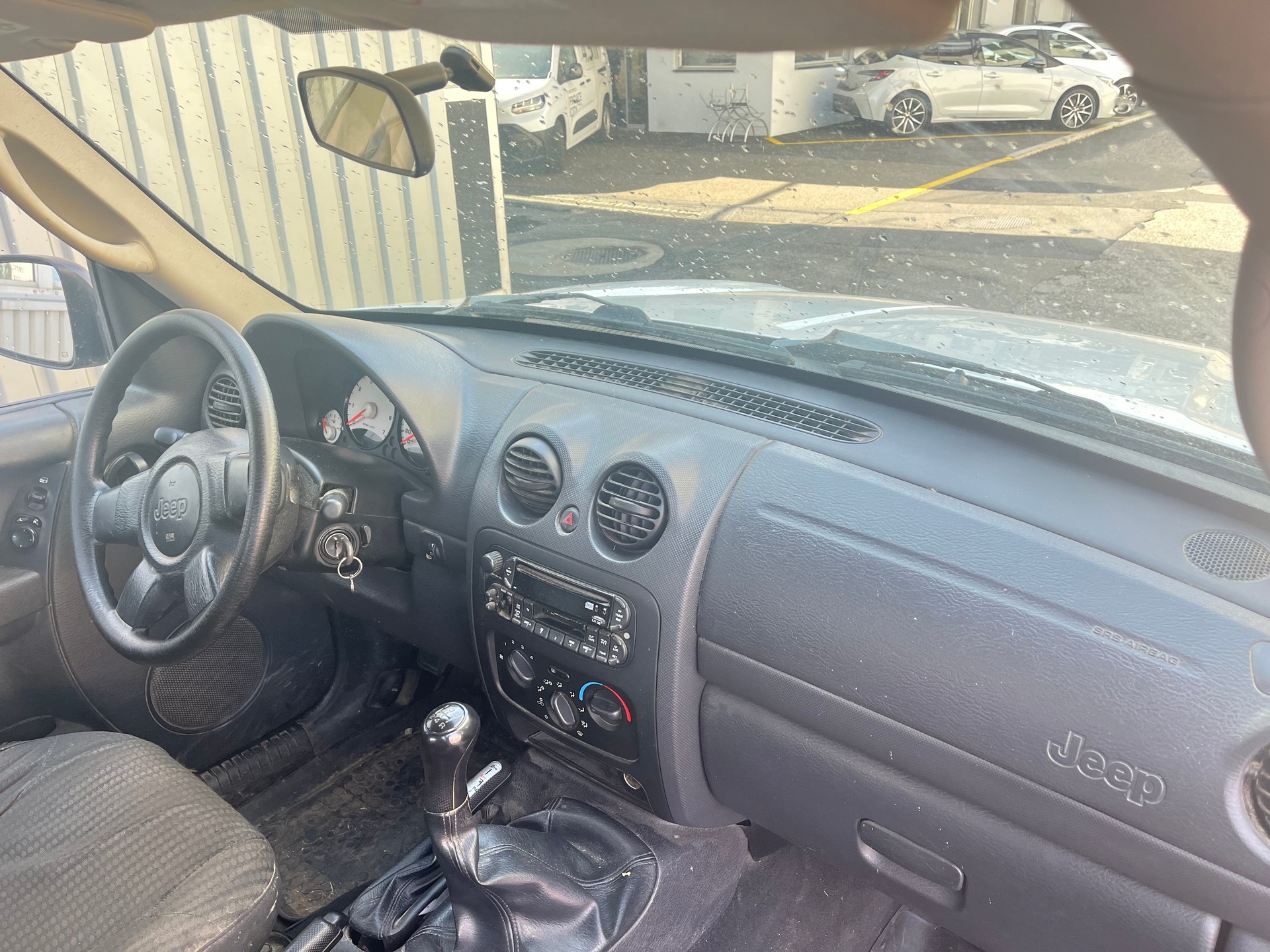 JEEP Cherokee 2.4 Sport-image-6