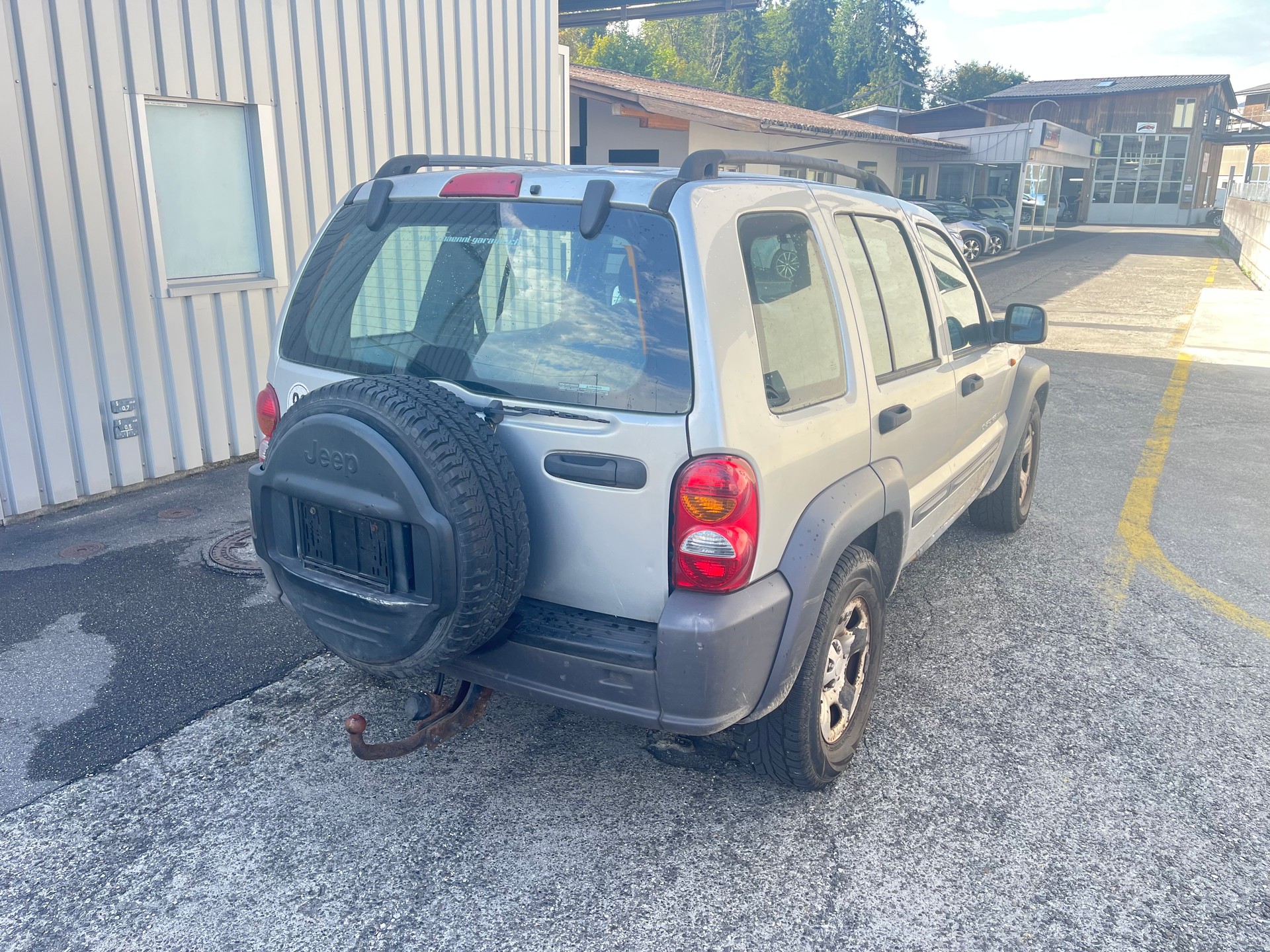 JEEP Cherokee 2.4 Sport-image-4
