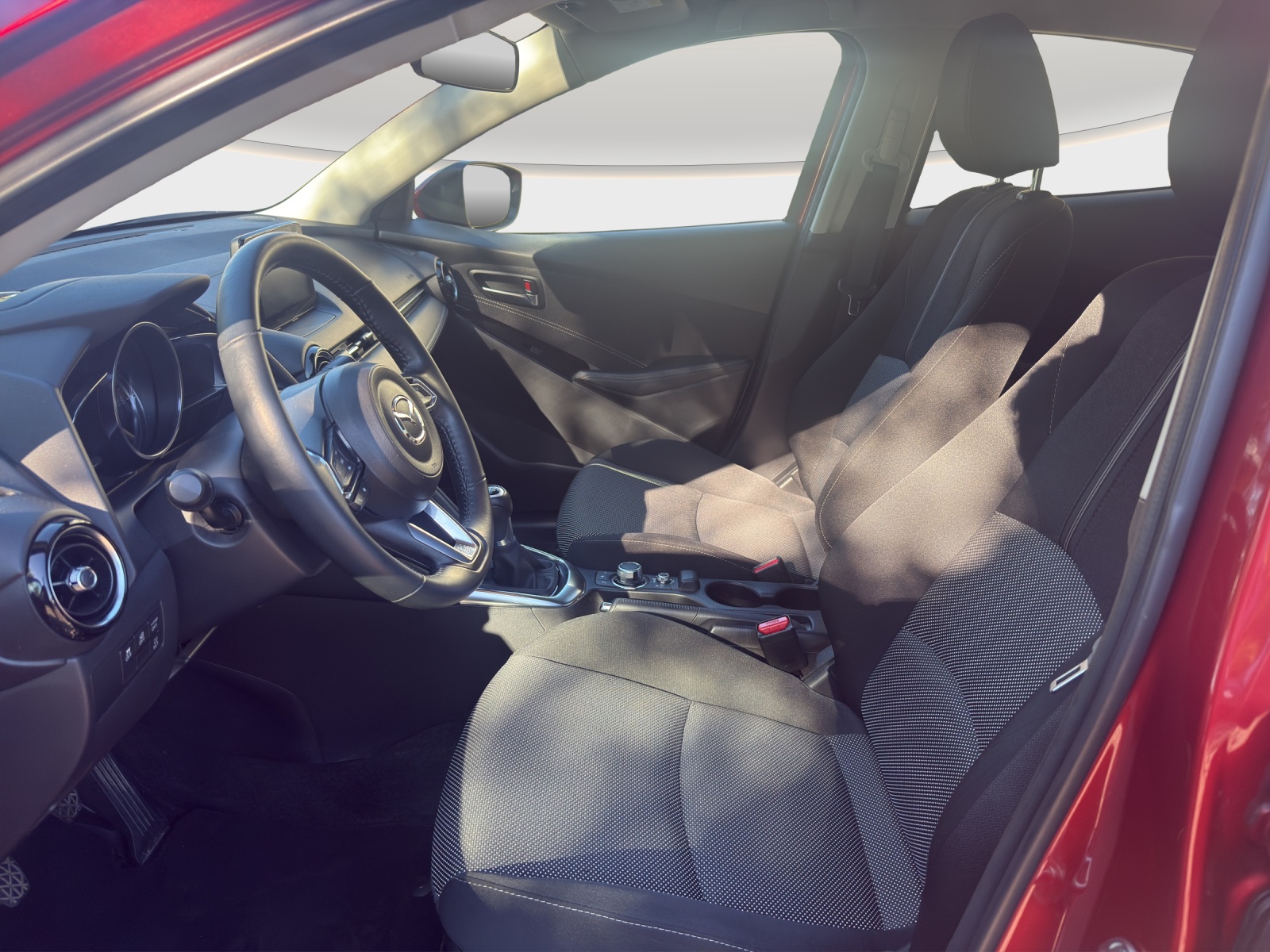 MAZDA 2 1.5 115 Revolution-image-10