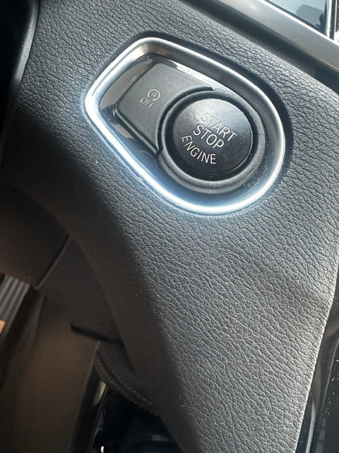 BMW X1 xDrive 18d Sport Line-image-25
