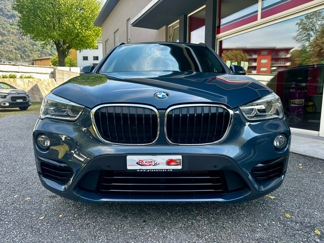 BMW X1 xDrive 18d Sport Line-image-4