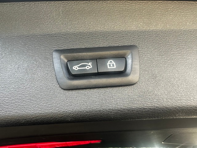 BMW X1 xDrive 18d Sport Line-image-26