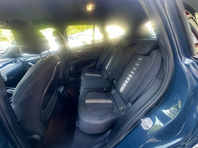 BMW X1 xDrive 18d Sport Line-image-22
