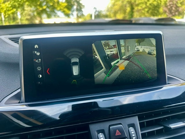 BMW X1 xDrive 18d Sport Line-image-21