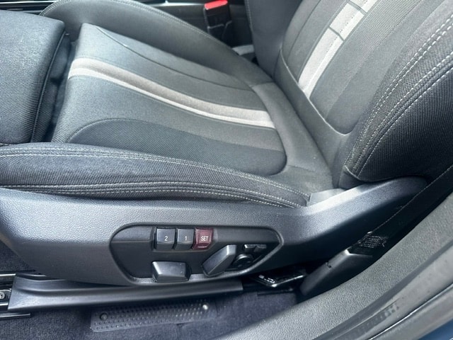 BMW X1 xDrive 18d Sport Line-image-16