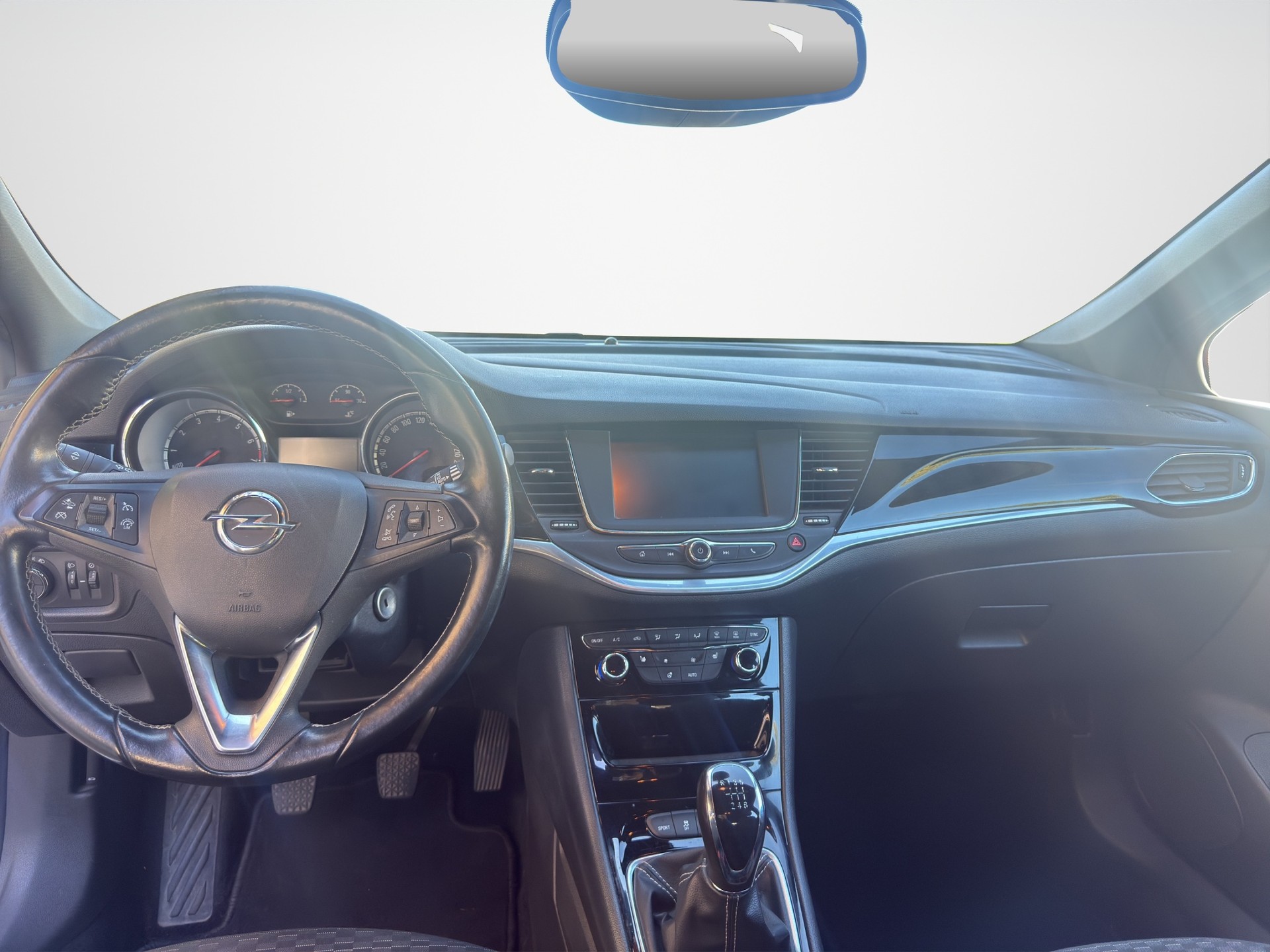 OPEL Astra 1.4i Turbo-image-10