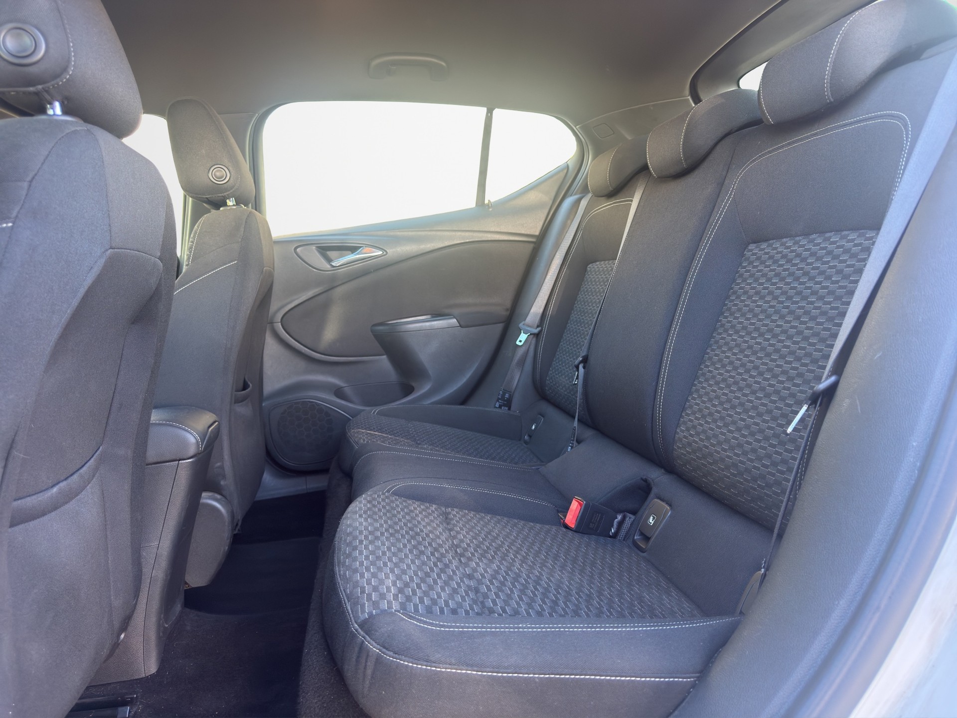 OPEL Astra 1.4i Turbo-image-8