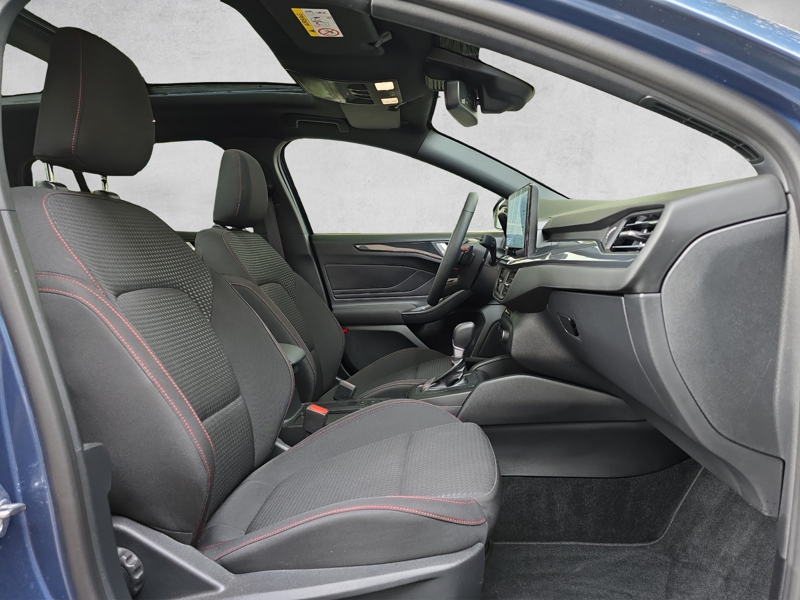 FORD Focus 1.0 MHEV ST-Line X Automat-image-13