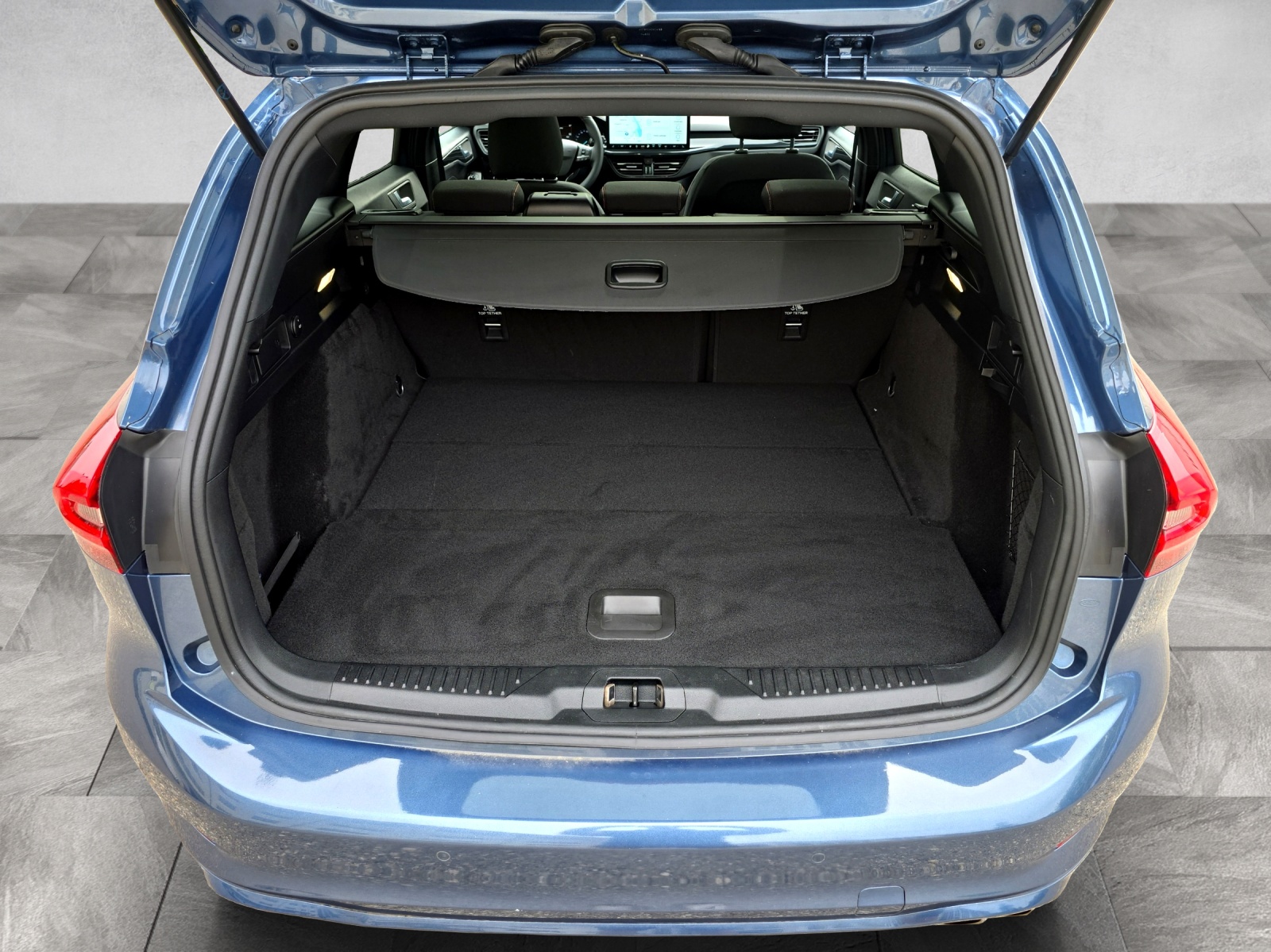 FORD Focus 1.0 MHEV ST-Line X Automat-image-22