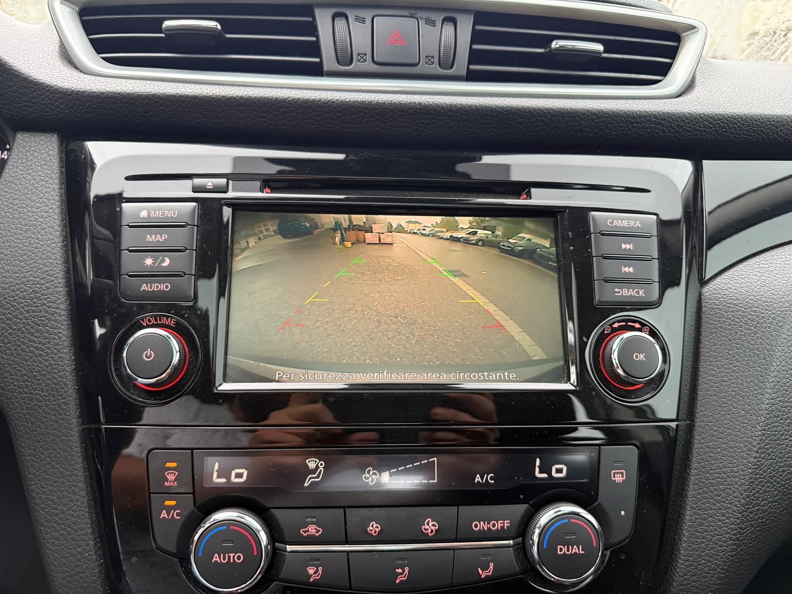 NISSAN Qashqai 1.3 DIG-T visia-image-12