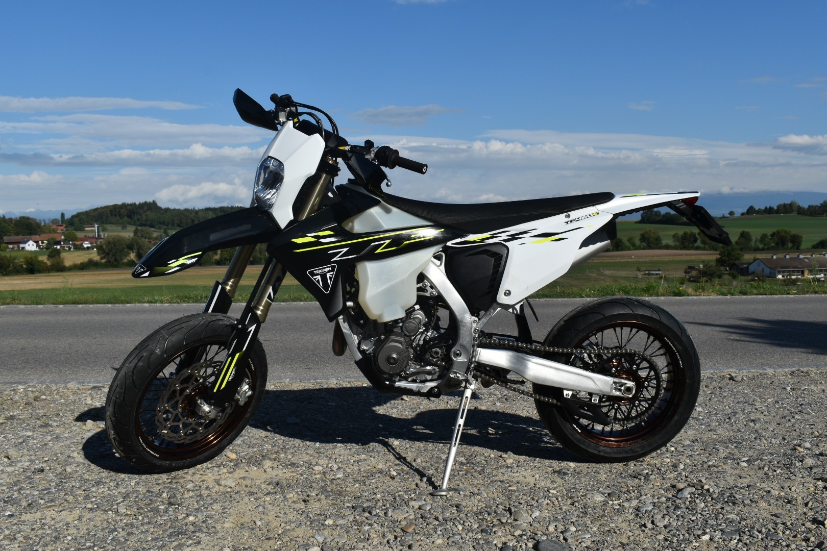TRIUMPH 450e Sm 2026
