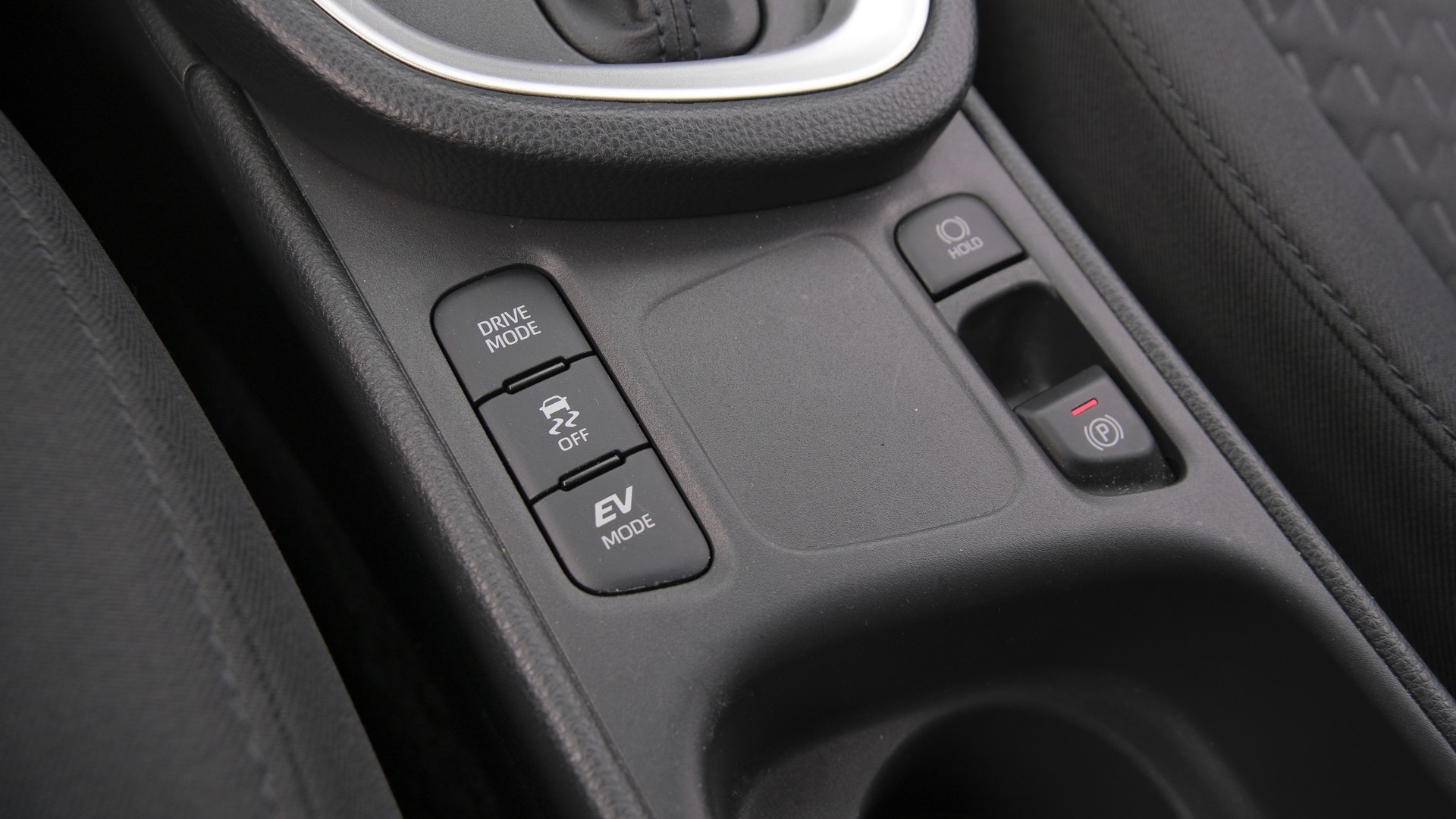 TOYOTA Yaris Cross 1.5 Trend e-CVT-image-21