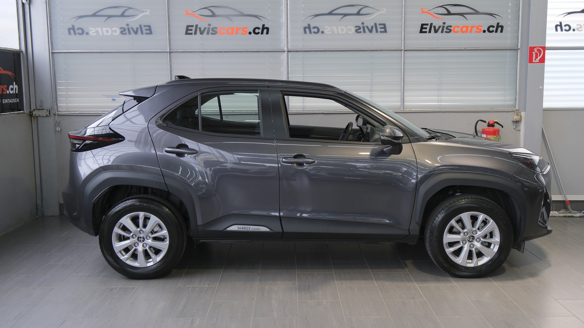 TOYOTA Yaris Cross 1.5 Trend e-CVT-image-27