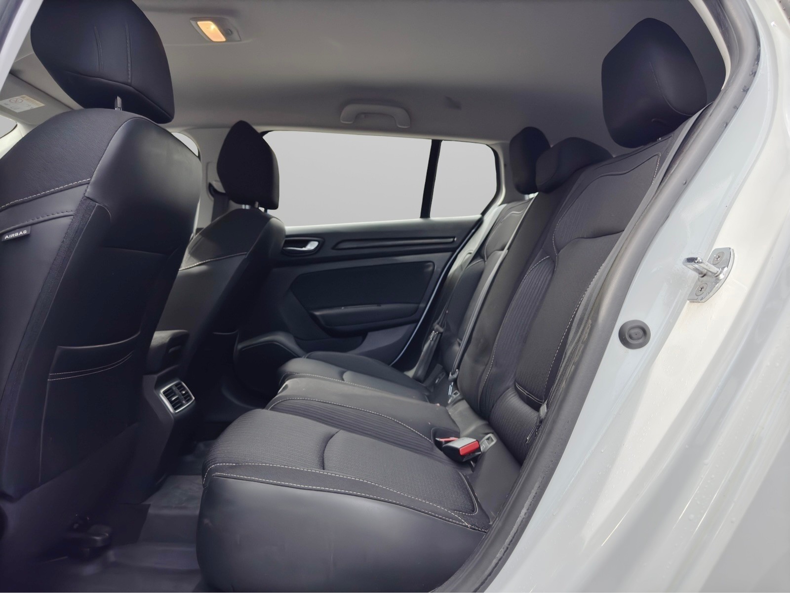 RENAULT Mégane Grandtour 1.5 dCi Business EDC-image-10