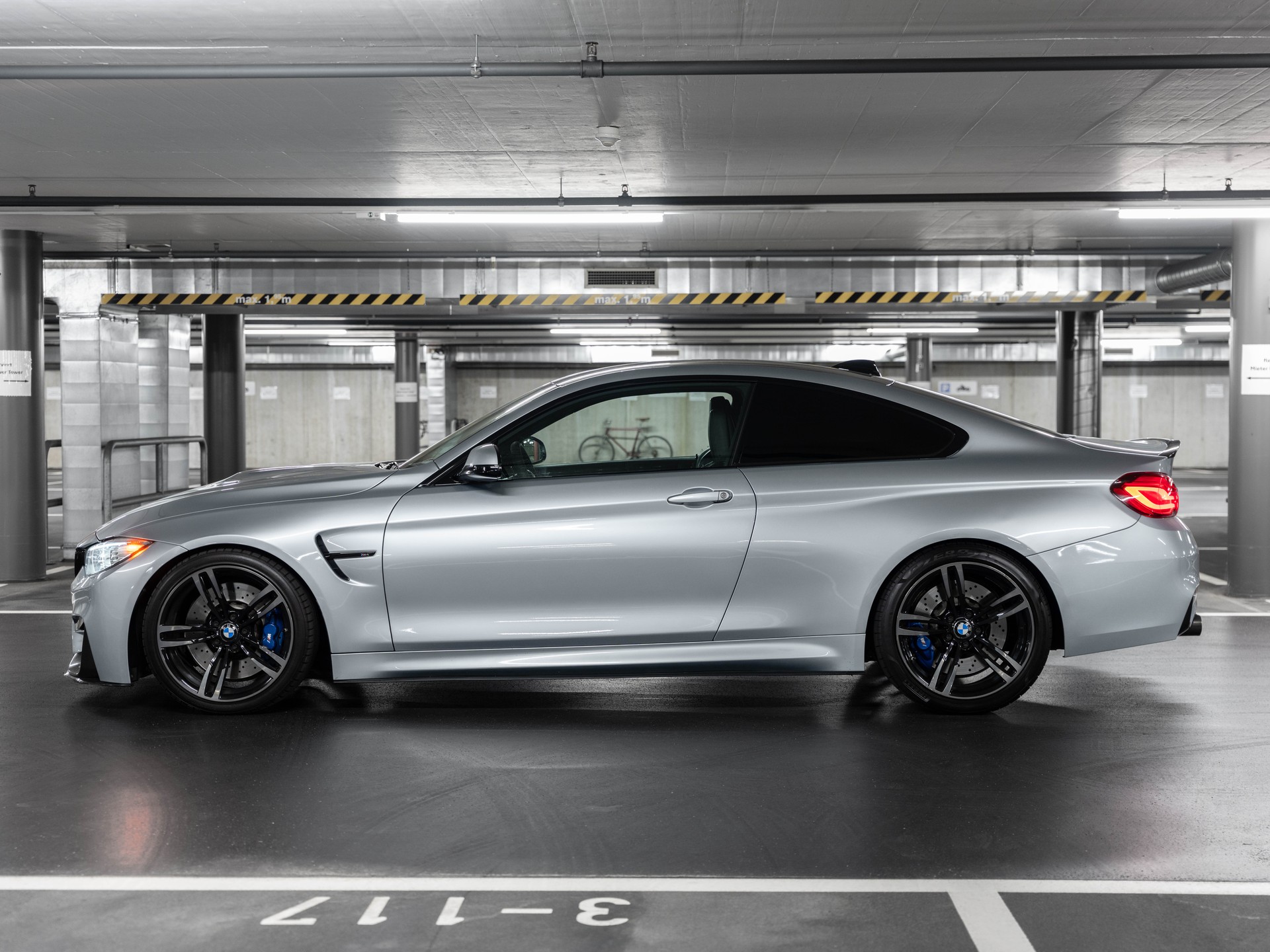 BMW M4 Coupé DKG M-Performance-image-6