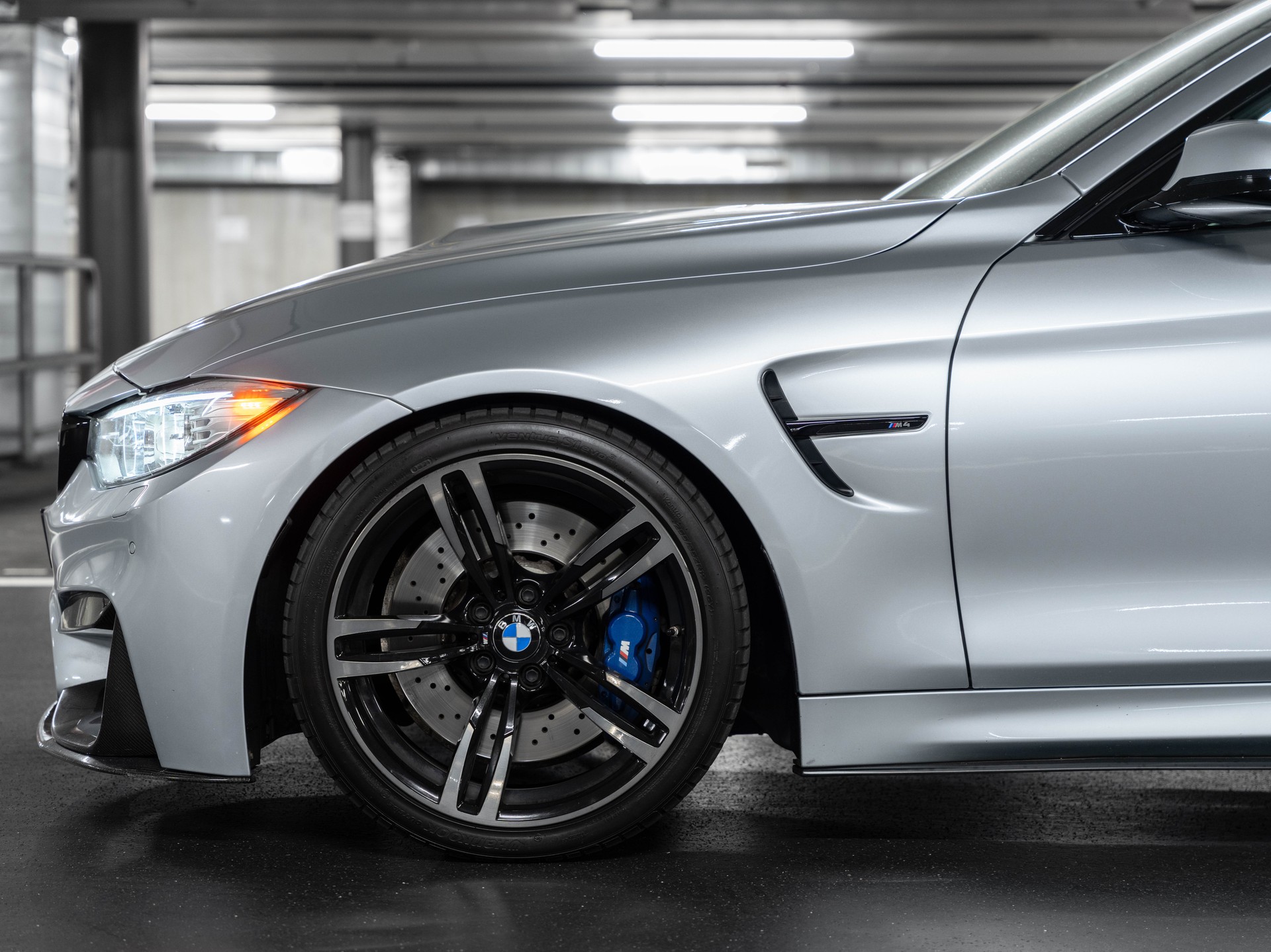 BMW M4 Coupé DKG M-Performance-image-4