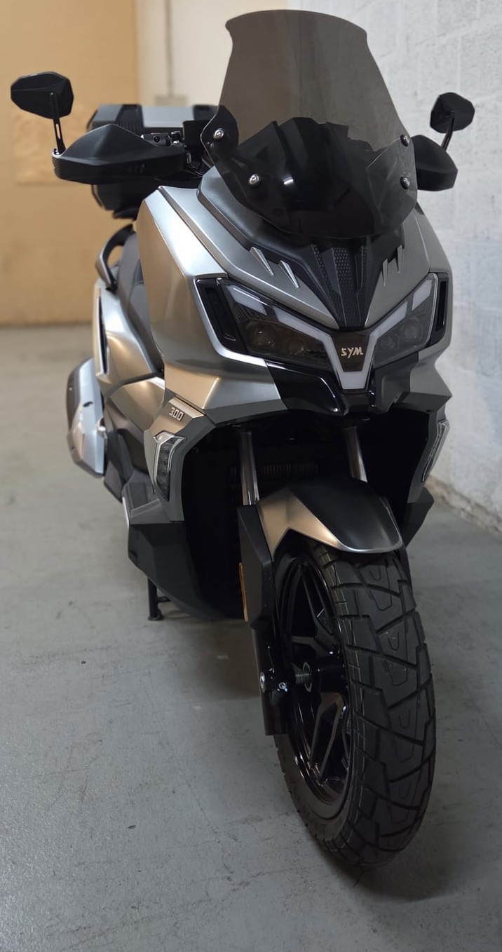 SYM ADX 300-showroom-element-1