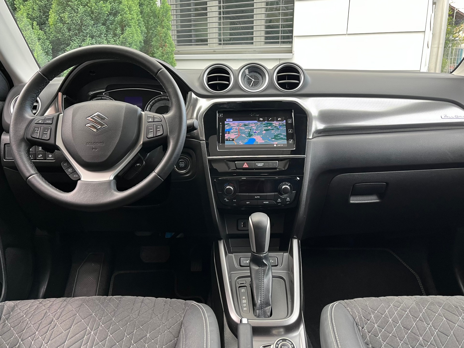 SUZUKI Vitara 1.4 4x4 Boosterjet Compact Top Automatic Allgrip *Vollausstattung*aus 1. Hand*Garantie*-image-7