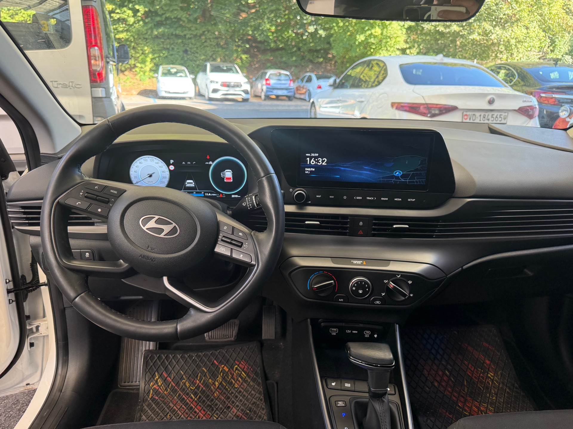 HYUNDAI i20 1.0 T-GDi Amplia DCT-image-8