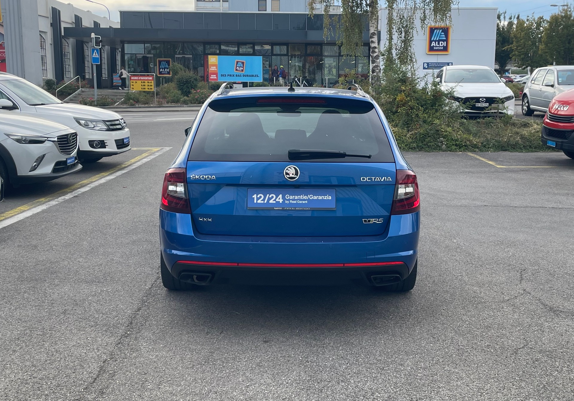 SKODA Octavia Combi 2.0 TDI RS 4x4 DSG-image-4
