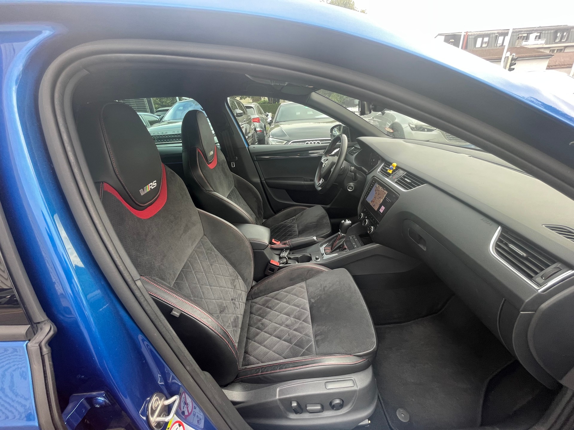 SKODA Octavia Combi 2.0 TDI RS 4x4 DSG-image-8