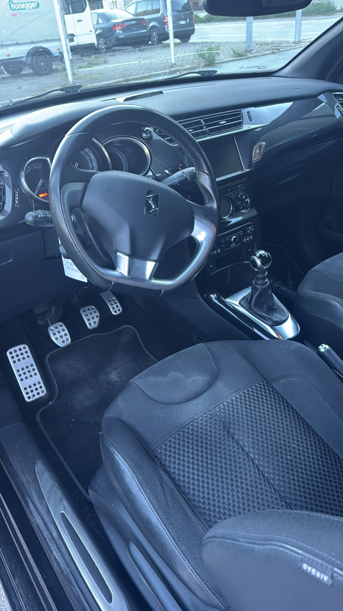 DS AUTOMOBILES DS3 1.6 THP Sport Chic-image-6