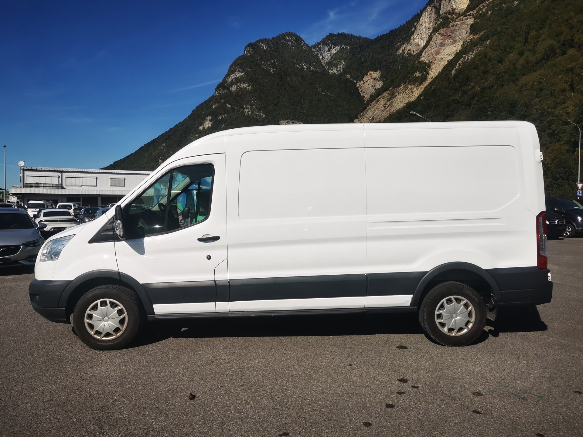 FORD Transit Van 350 L3H2 Ambiente 4WD-image-1