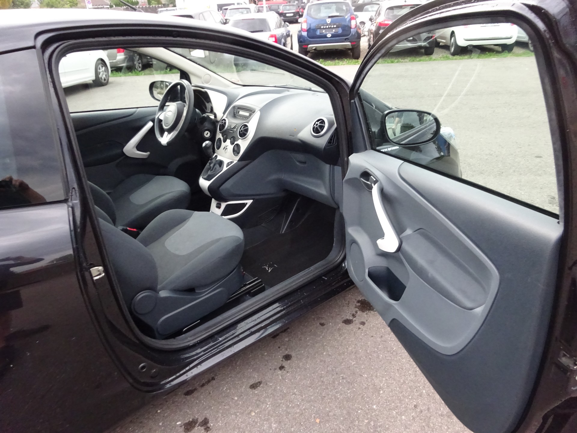 FORD KA 1.25 Titanium-image-3