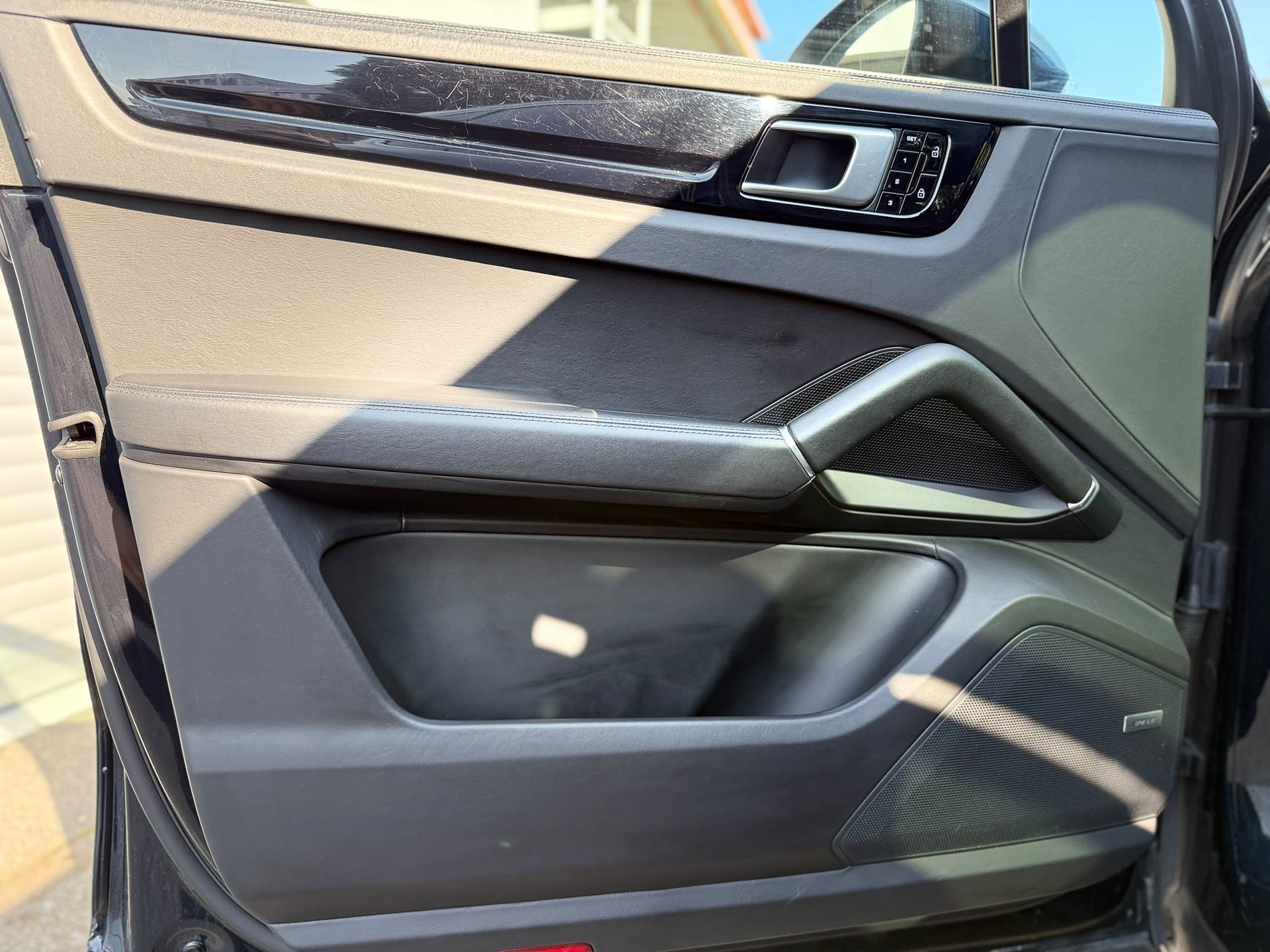 PORSCHE Cayenne 3.0 V6-image-7