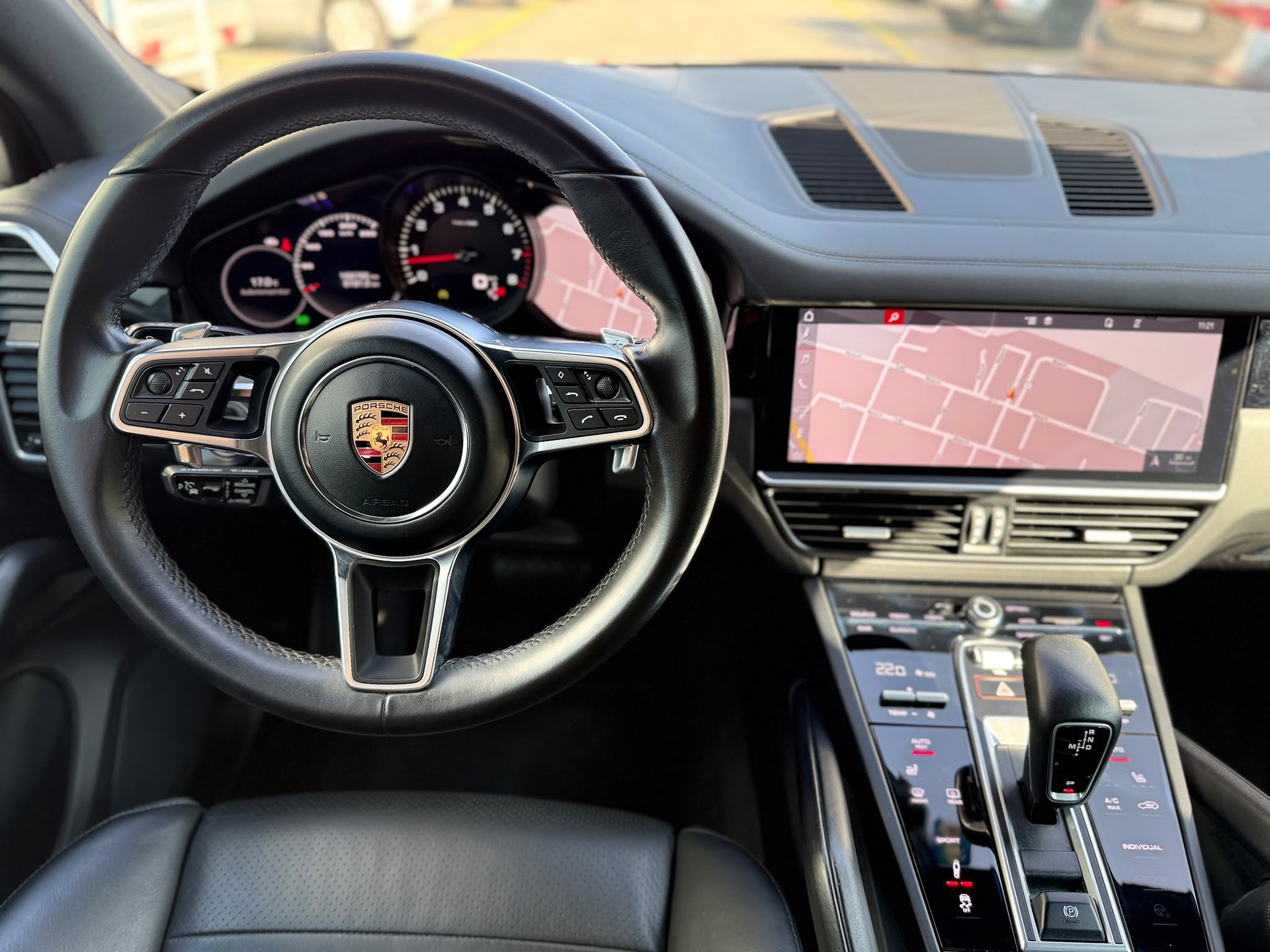 PORSCHE Cayenne 3.0 V6-image-12