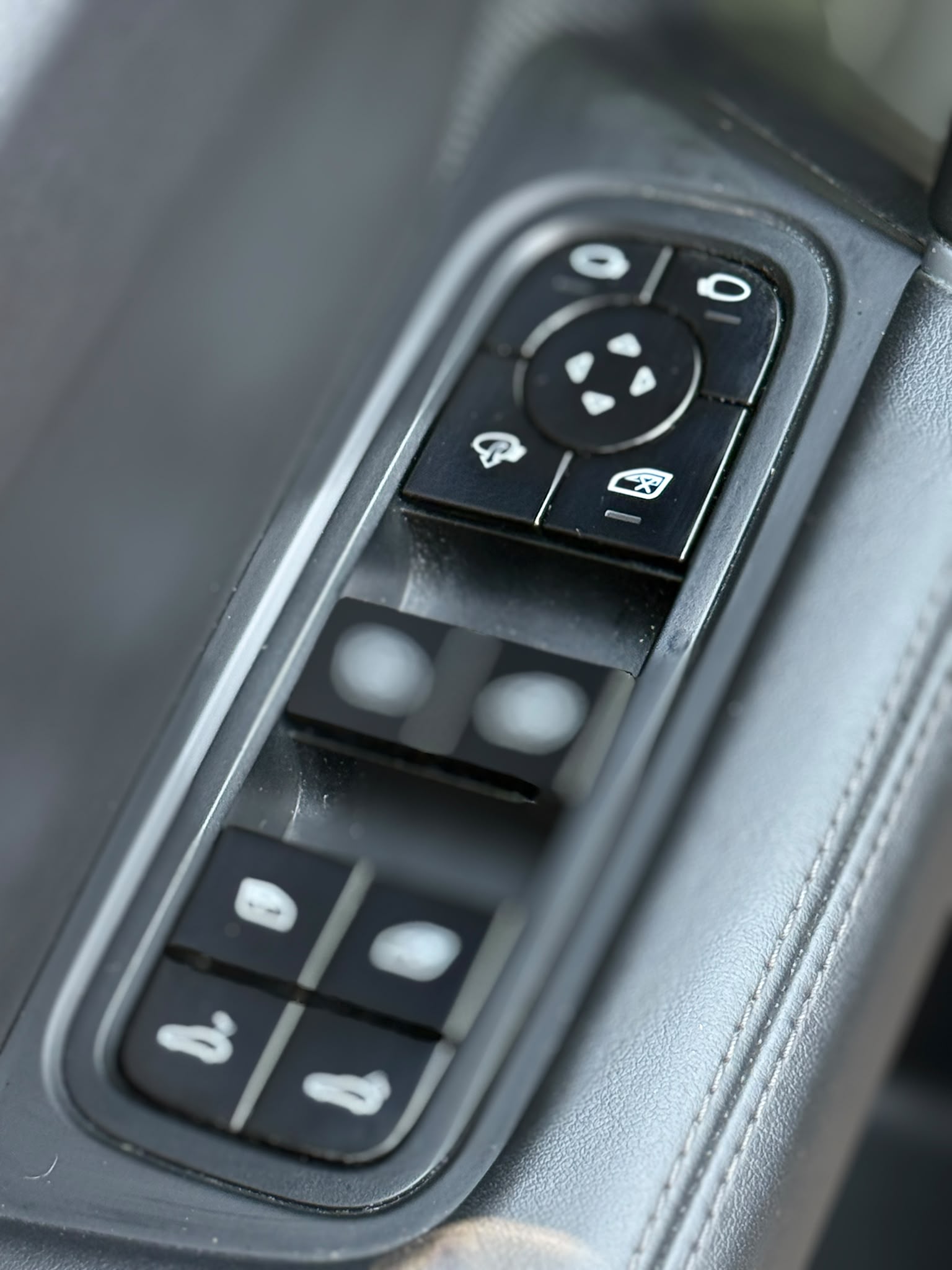 PORSCHE Cayenne 3.0 V6-image-17