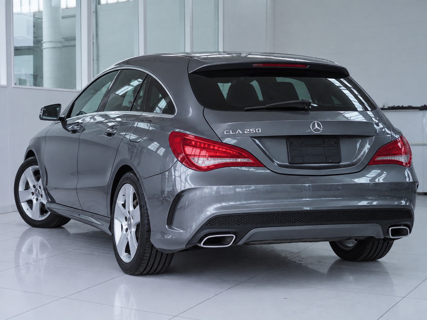 MERCEDES-BENZ CLA Shooting Brake 250 7G-DCT 4Matic-image-1