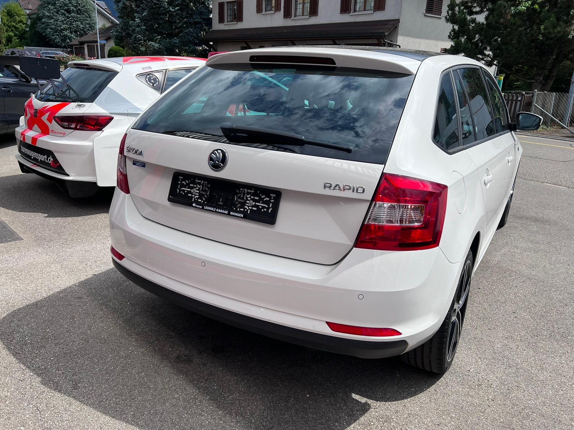 SKODA Rapid Spaceback 1.4 TSI Elegance DSG-image-3