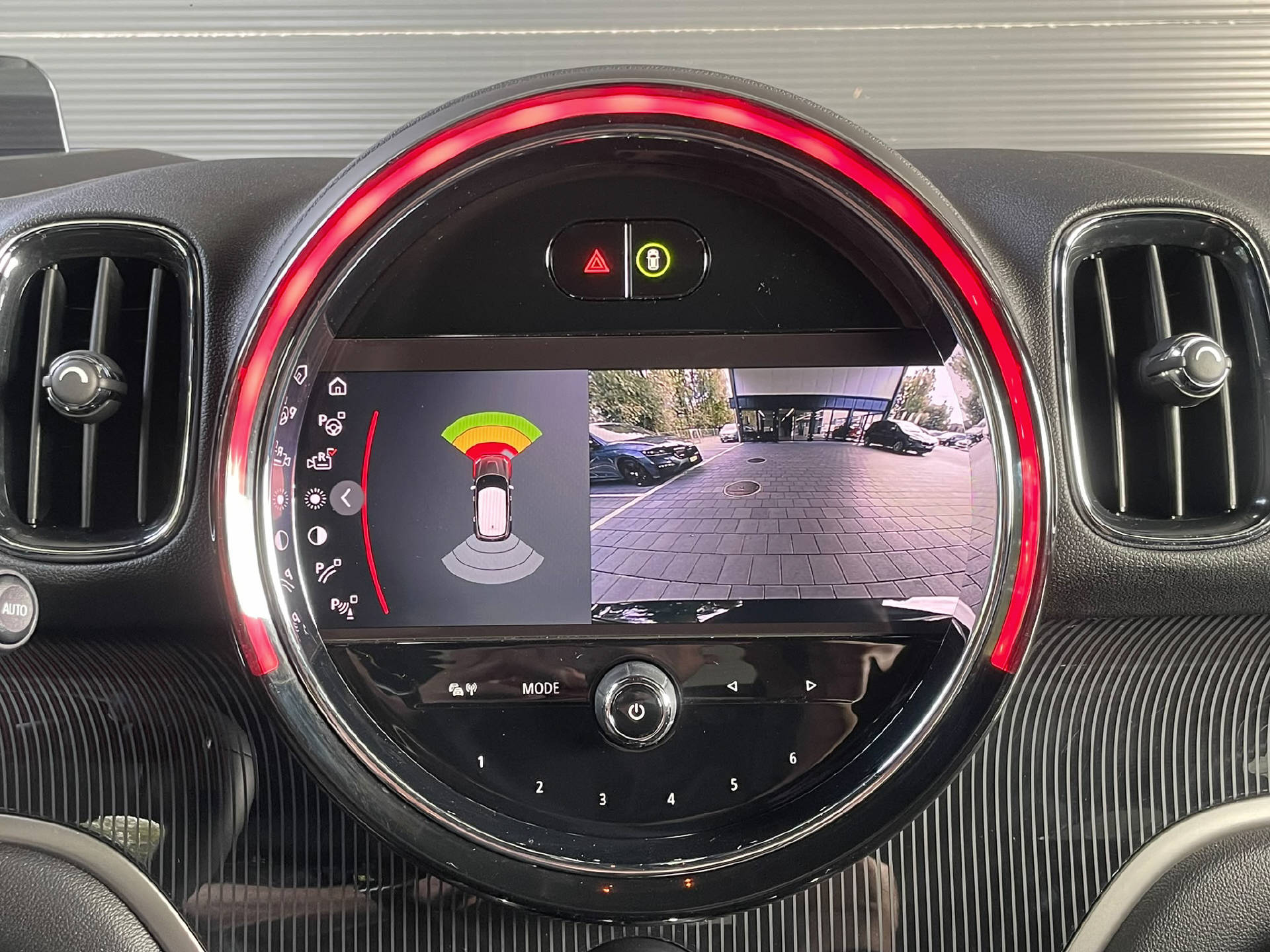 MINI Countryman F60 2.0i Cooper S ALL4-image-11