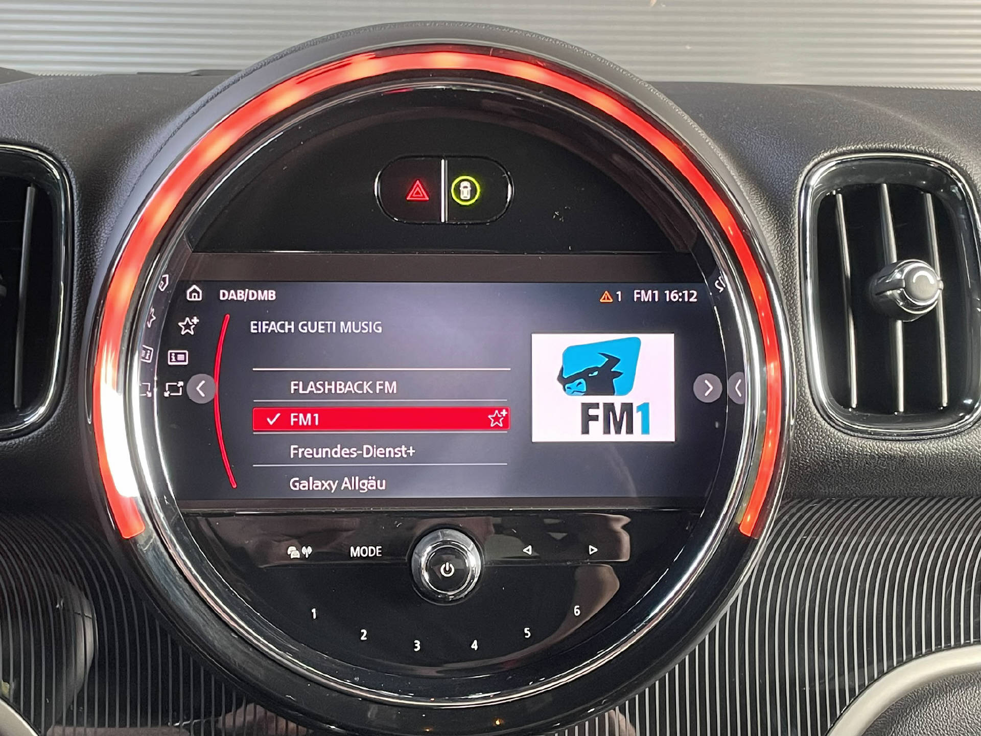 MINI Countryman F60 2.0i Cooper S ALL4-image-12