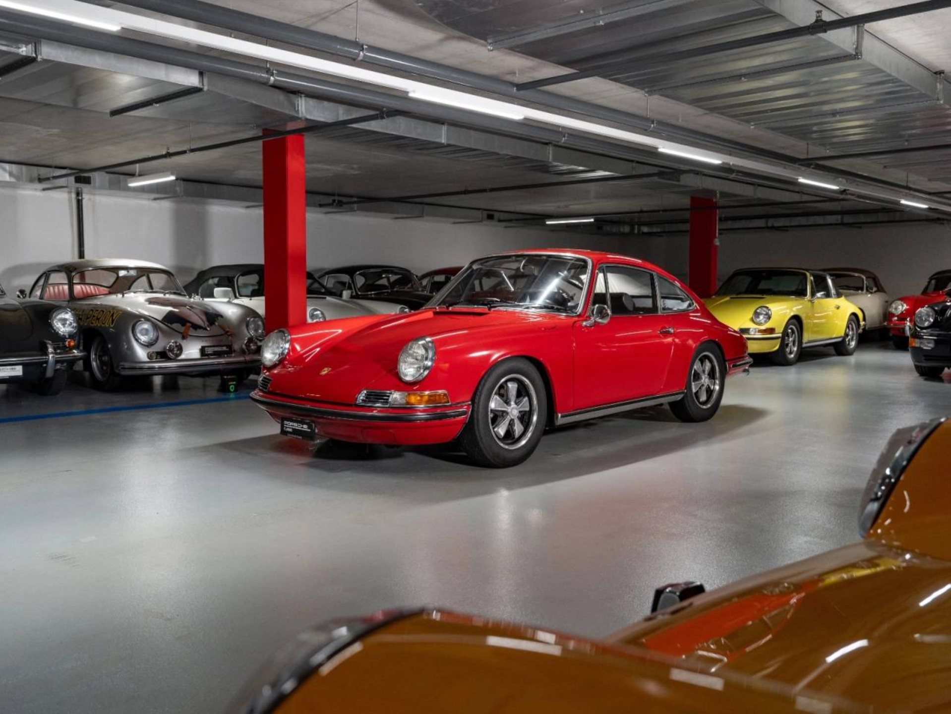 PORSCHE 911 S 2.0 Coupé-image-0