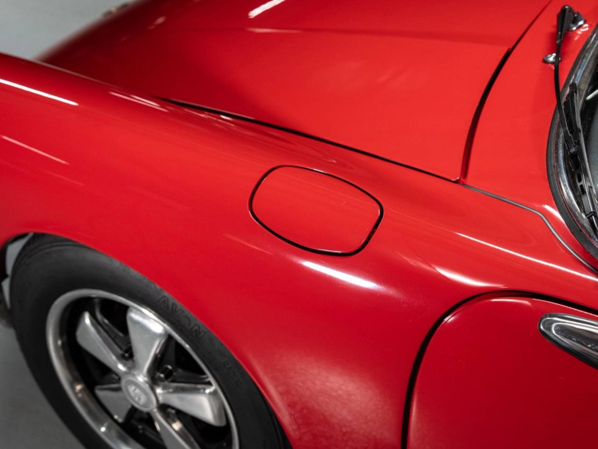 PORSCHE 911 S 2.0 Coupé-image-8