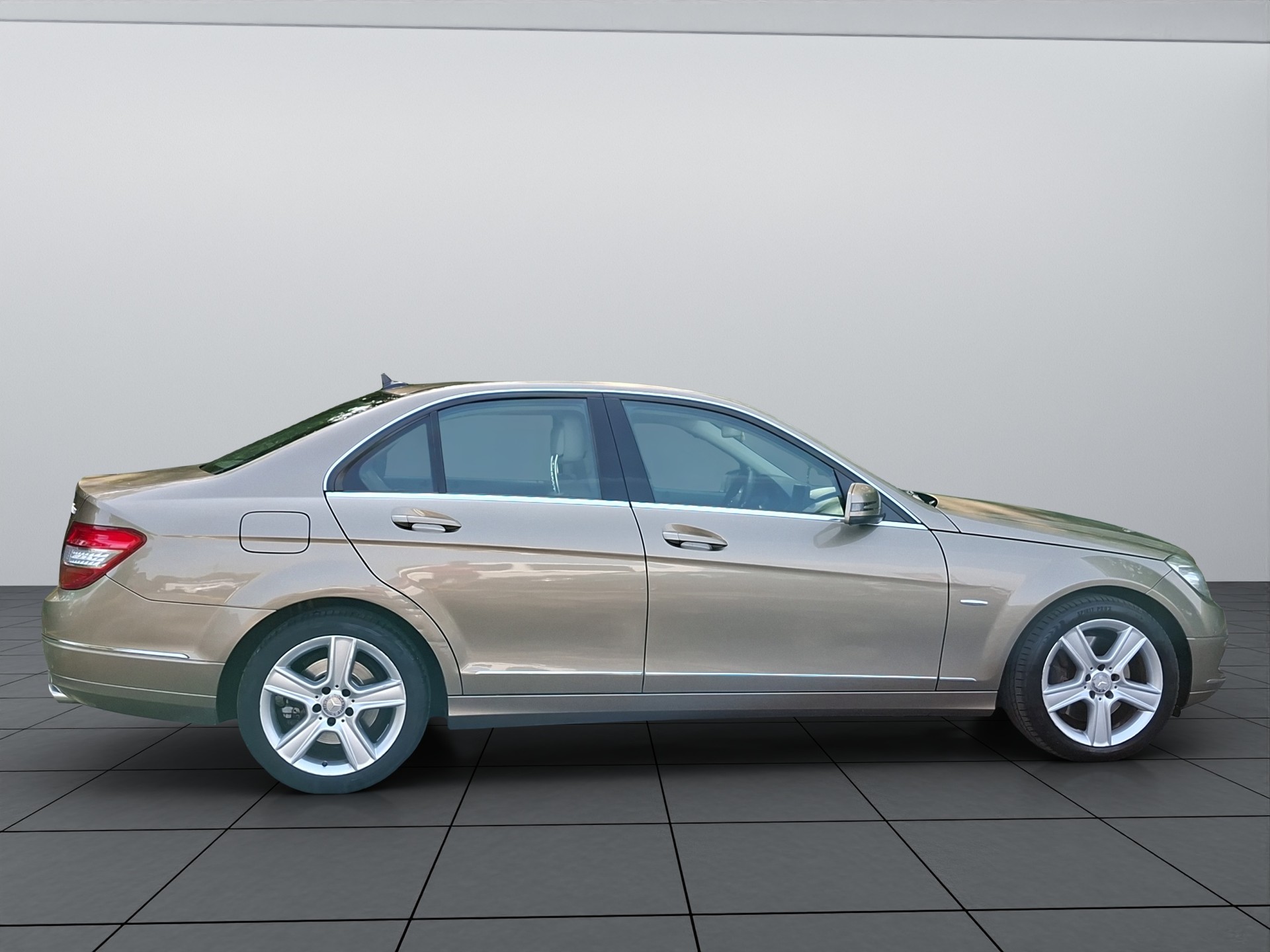 MERCEDES-BENZ C 350 Elégance 4Matic 7G-Tronic-image-6