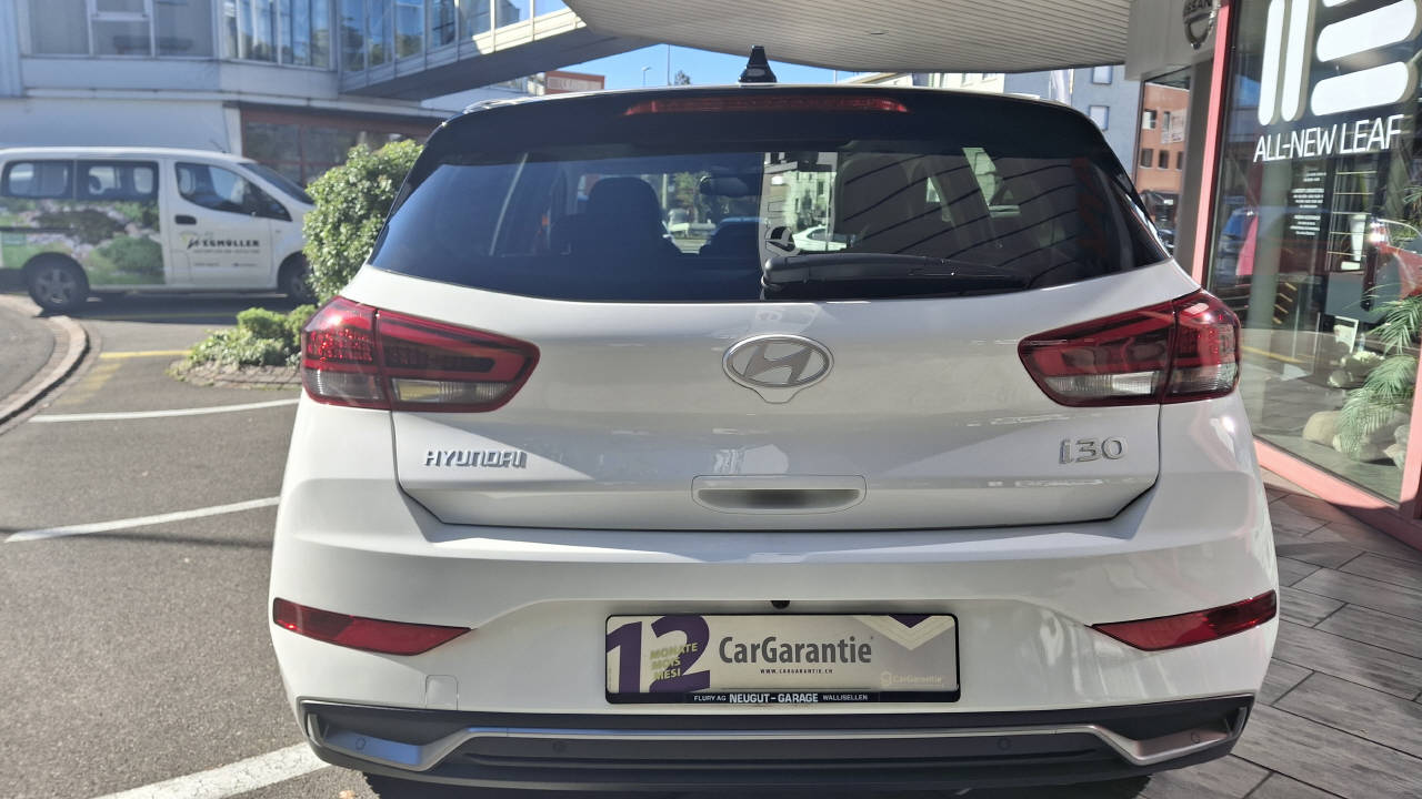 HYUNDAI i30 1.5 T-GDi Vertex-image-4